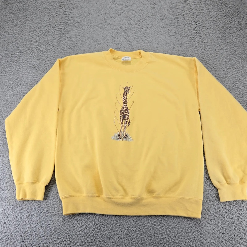 Linnies Fashions Sweatshirt Unisex Large Yellow Giraffe Graphic Vintage
